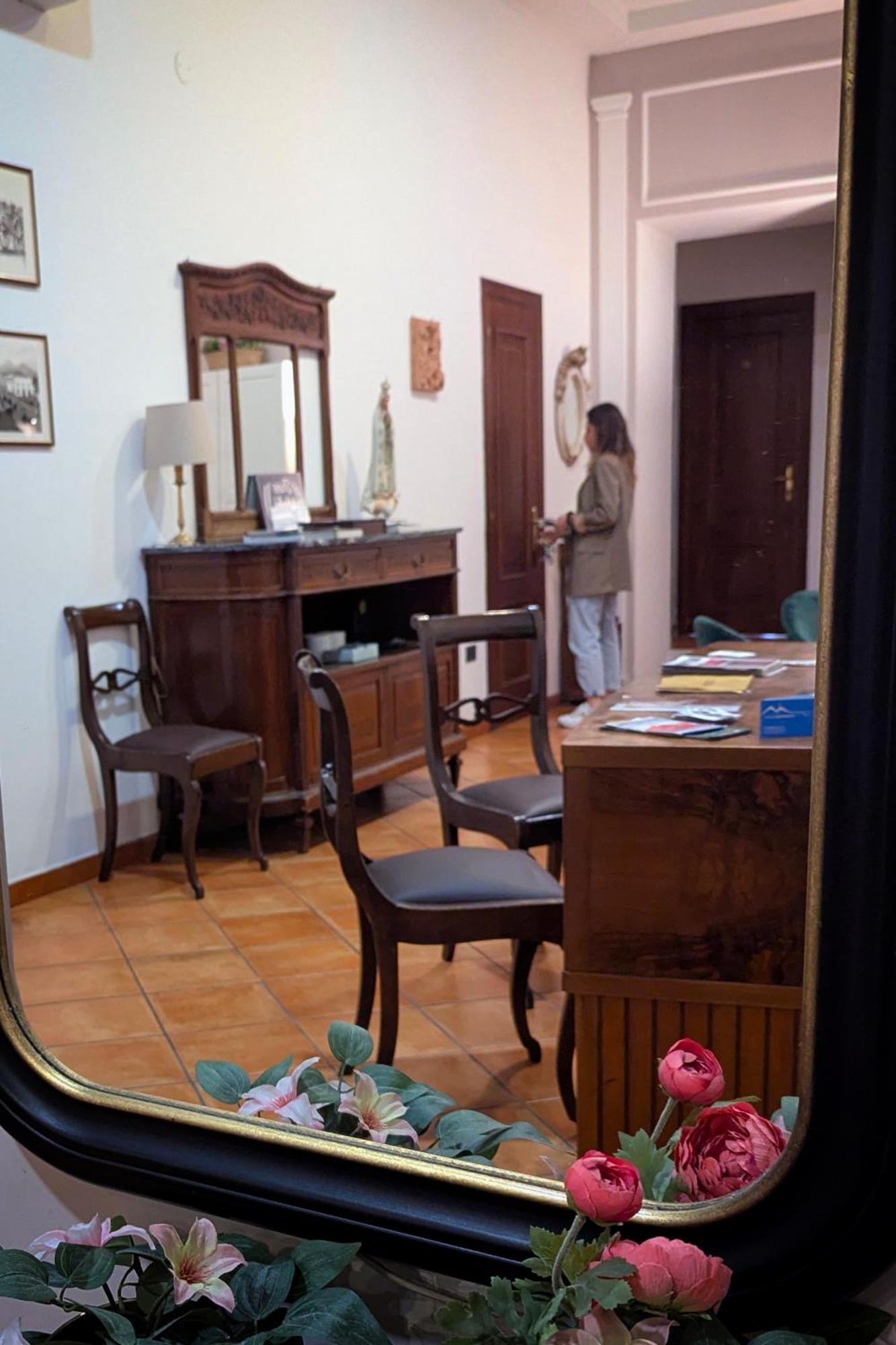 Dell'arte 2* Naples