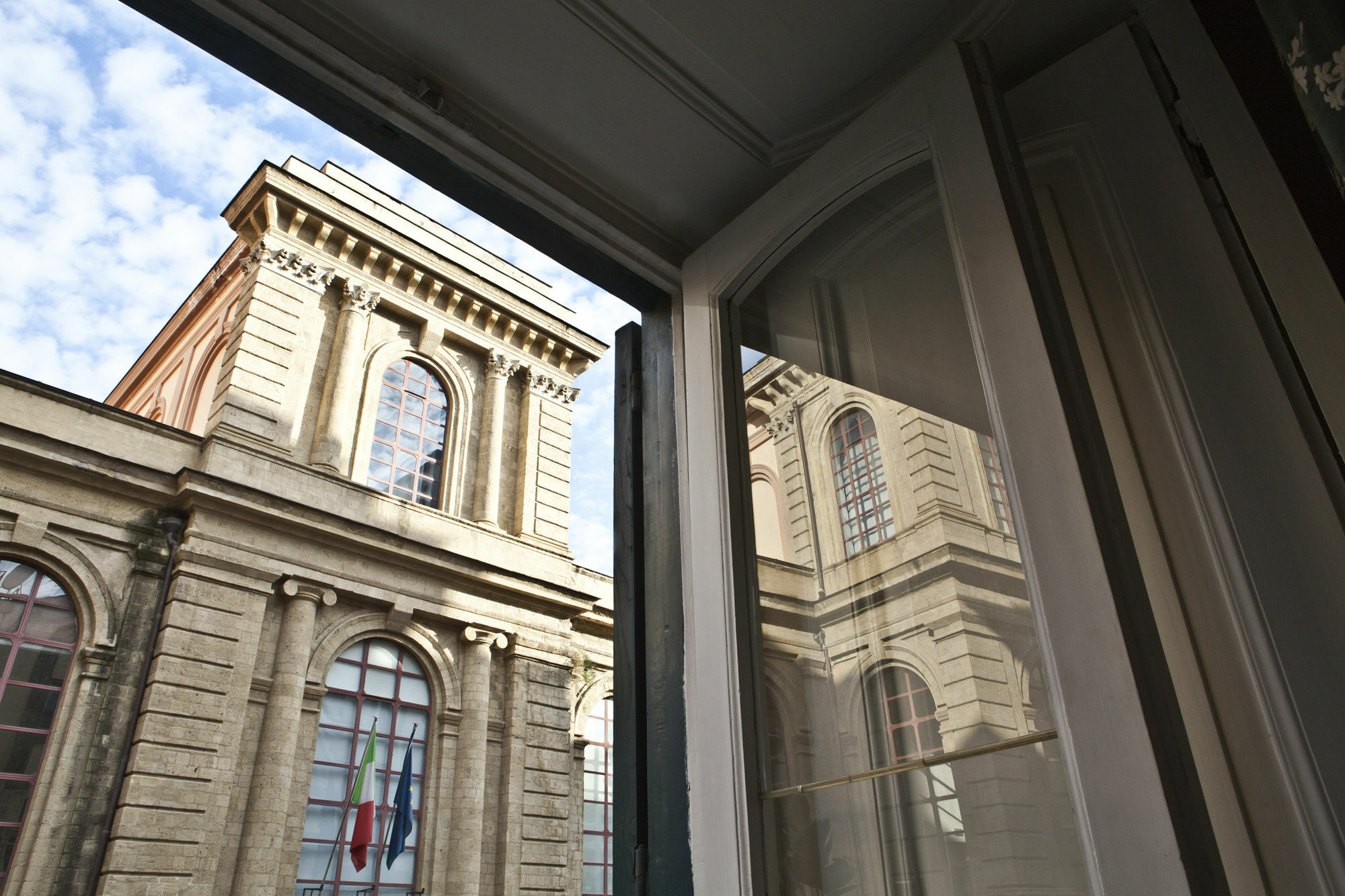 Dell'arte 2* Neapel