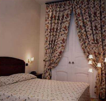 Dell'arte 2* Napels